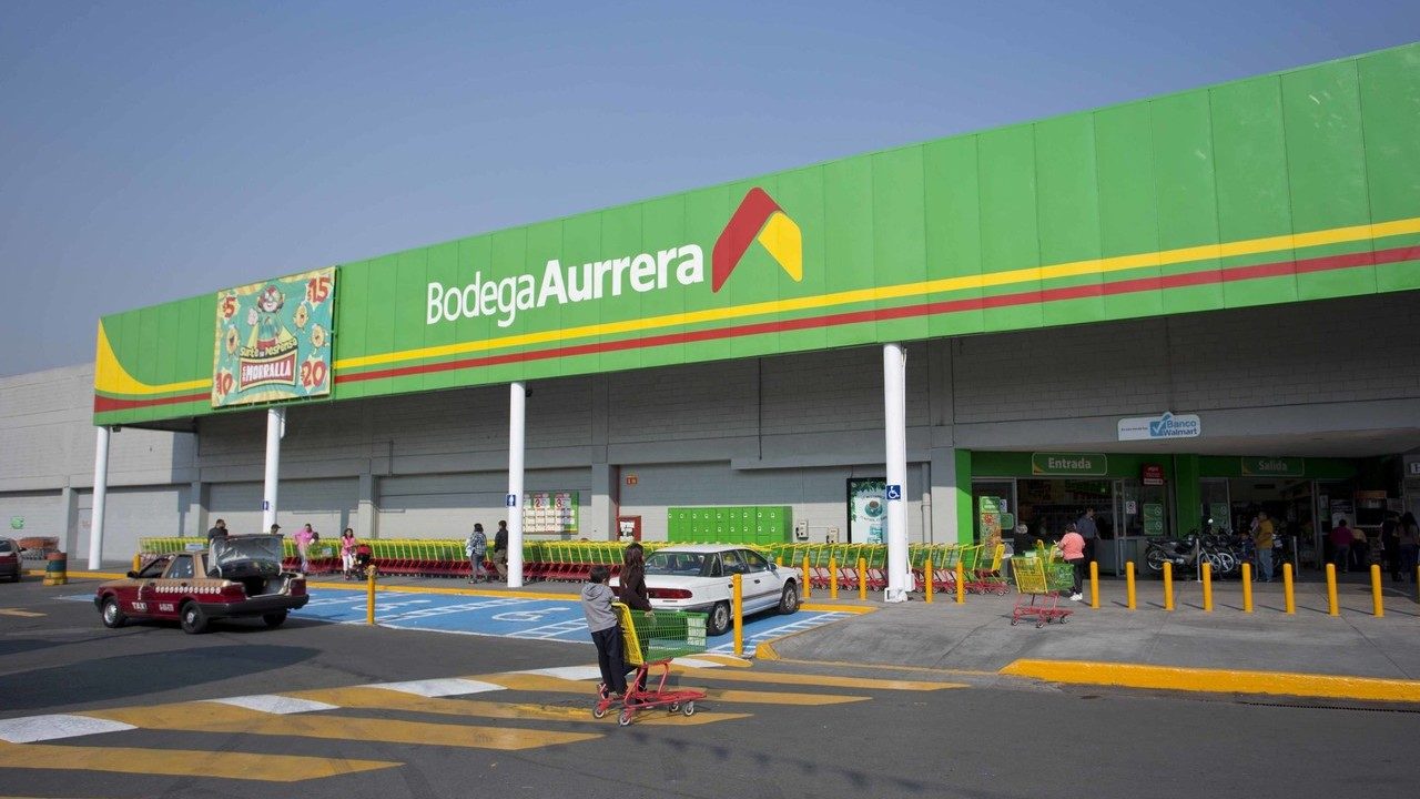 Twitter-like apps: Changing the way we socialize, promoting information dissemination and global connectivity.